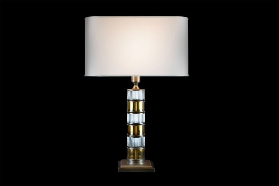 Lampada Segesta con cristallo ambra e paralume bianco